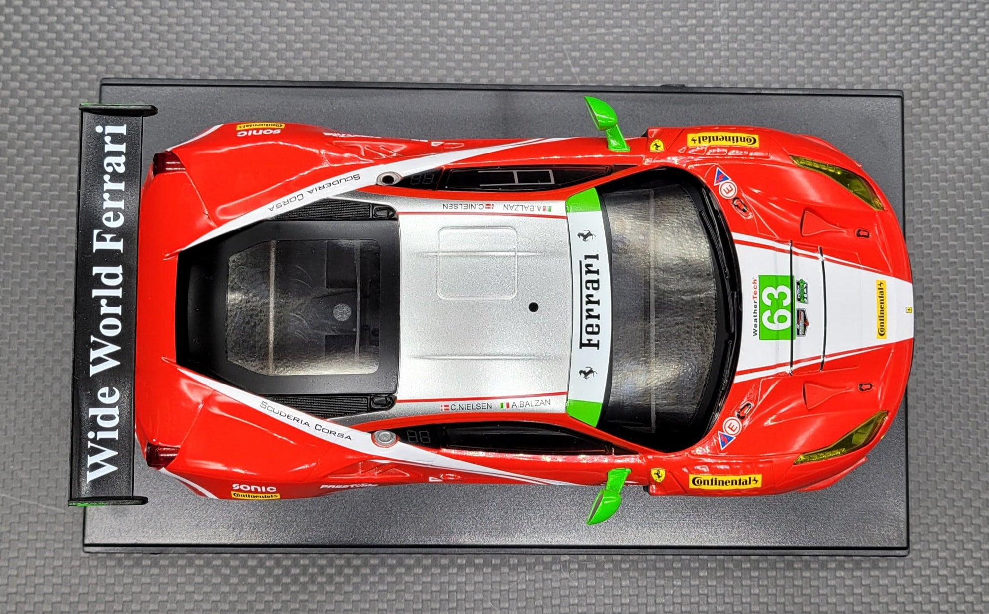GLレーシング製 ミニッツボディ フェラーリ 488GT3 レッド×ブラック 1-28 GL 488 GT3 Body 009 (Black-Red) (98mm) [GL Racing] GL